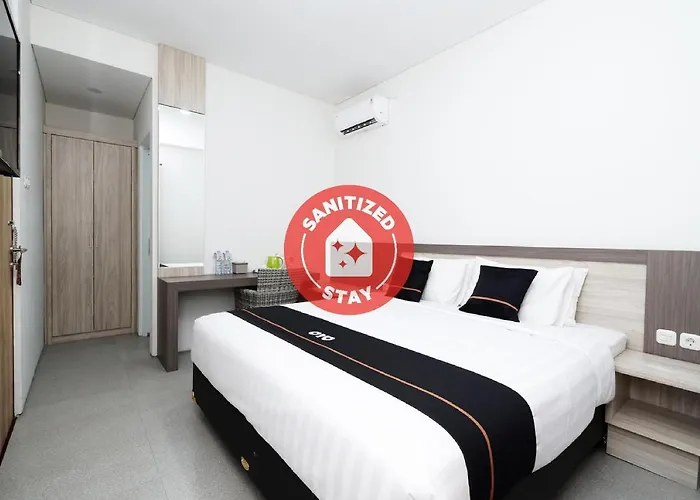 OYO 2298 Jebres House Syariah Hotel Surakarta 