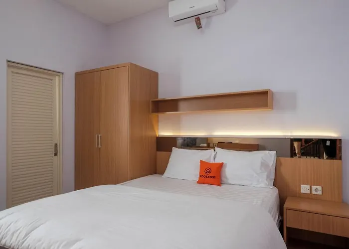 OYO 90373 Griya Nira 3 Syariah Hotel Surakarta 